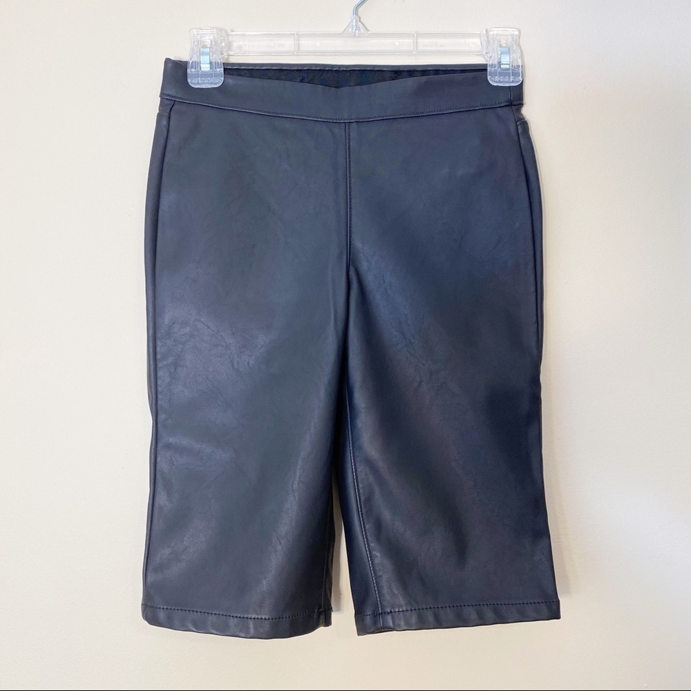 Blank NYC NWT Vegan Leather Bike Short - size 25